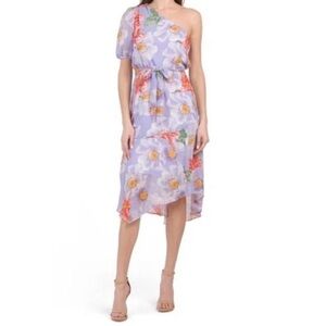 Julia Jordan One-Shoulder Floral Dress in Lavender